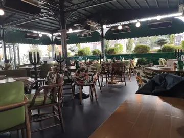 Lou Cafe Bistro - İran Caddesi