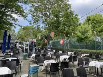 Moda Aile Çay Bahçesi