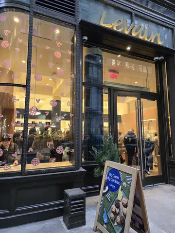 Levain Bakery – Original Location, 74th St, NYC